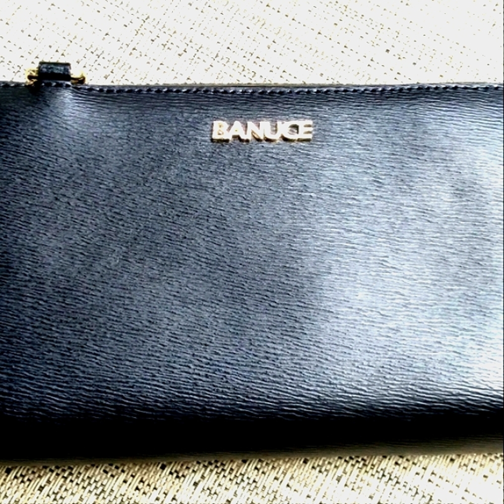 New Banuce Wristlet
